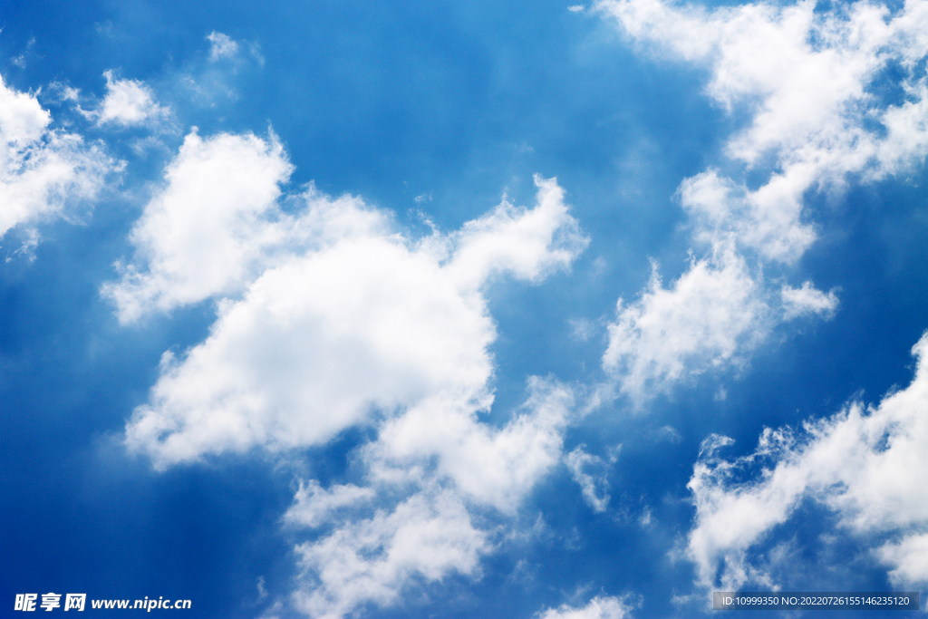 蓝天白云