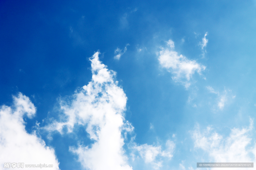 蓝天白云
