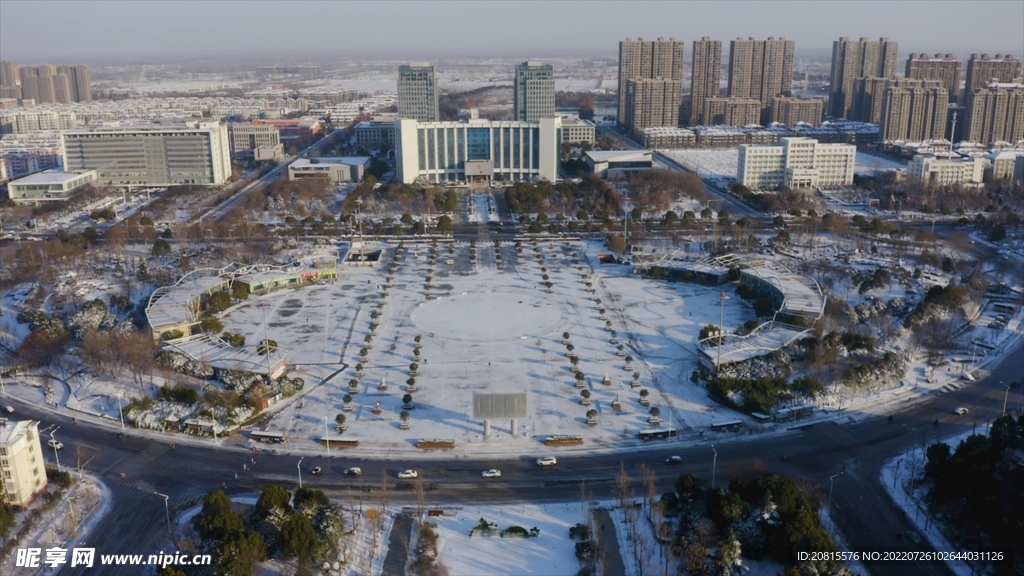 泗阳市民广场县政府雪景