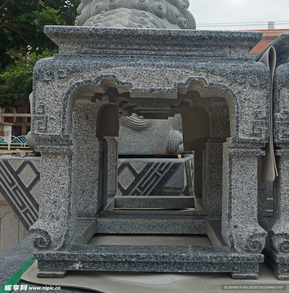 石桌椅