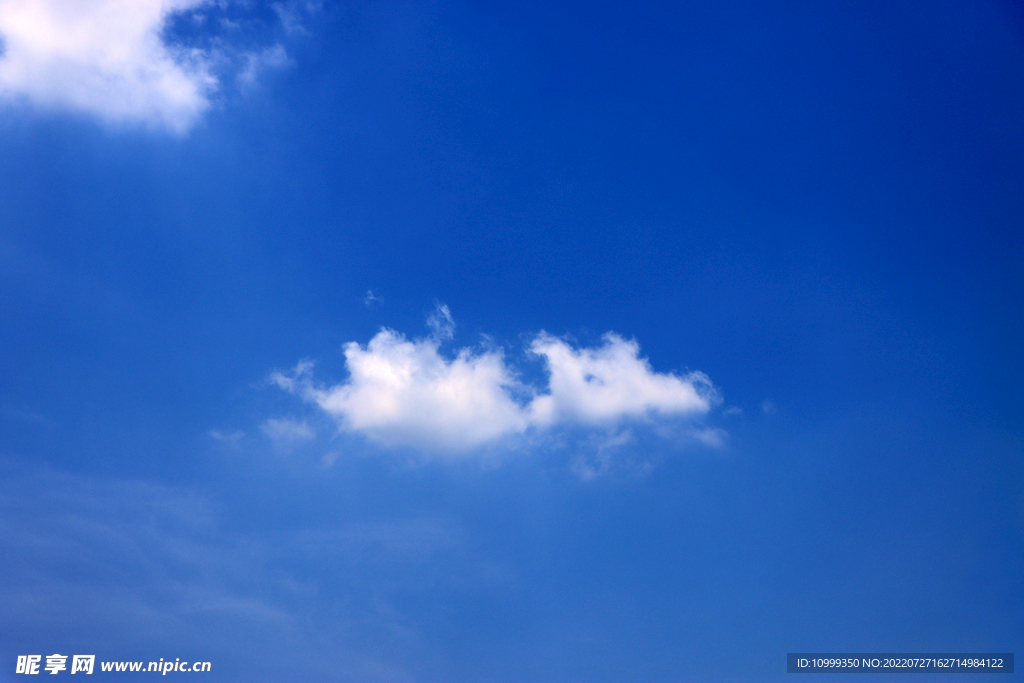 蓝天白云