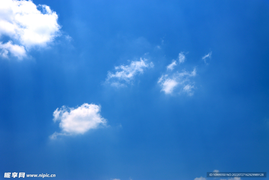 蓝天白云