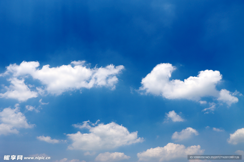 蓝天白云
