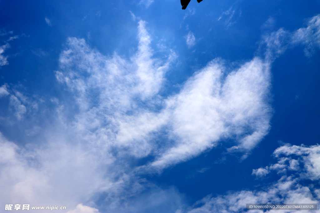 蓝天白云