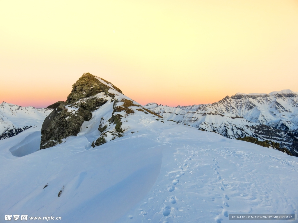 雪山