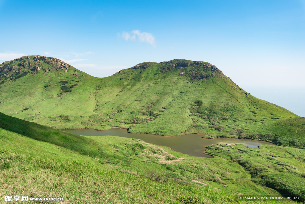 户外绿色山脉山峰