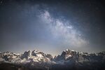 星空下的雪山