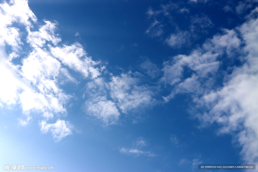 蓝天白云
