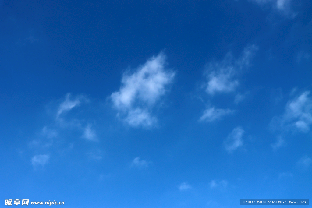蓝天白云