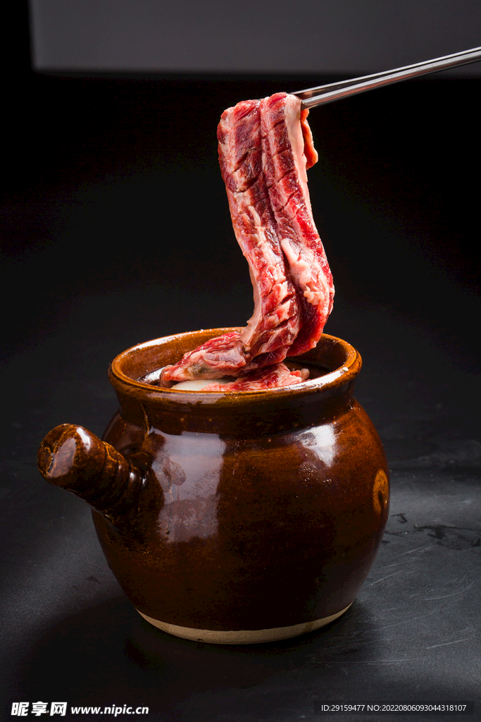 罐腌肋条肉