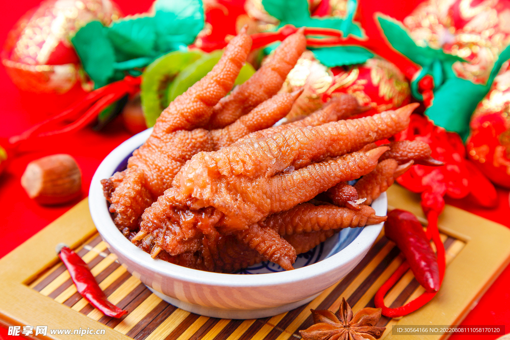 卤味鸡爪美食