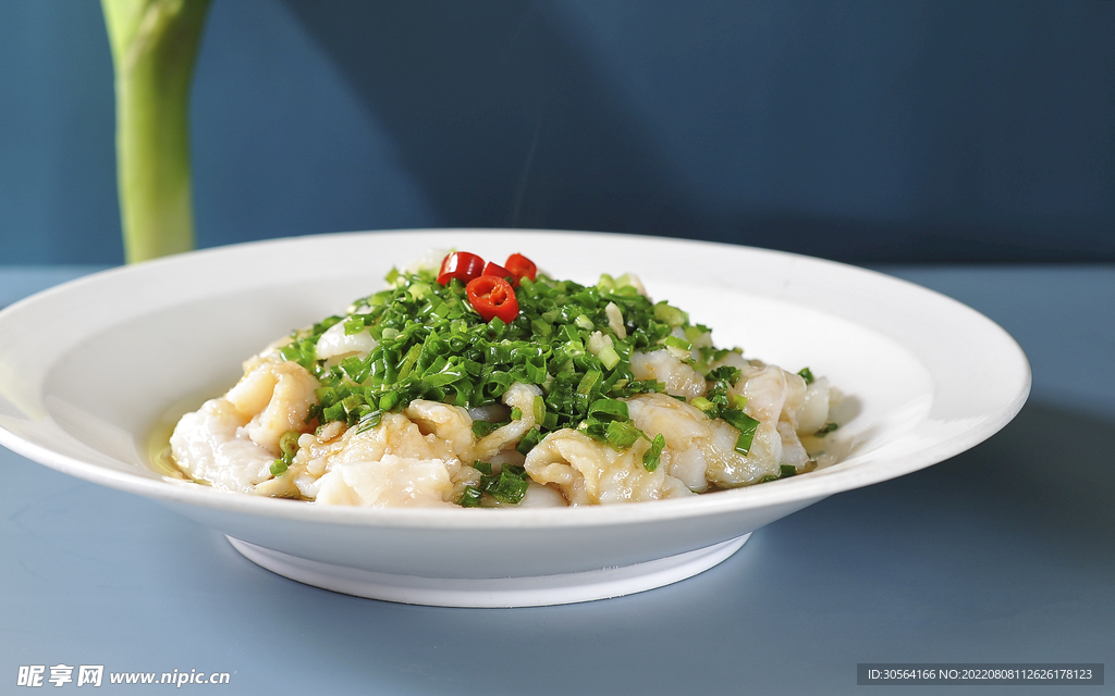 青葱蒸鱼片美食