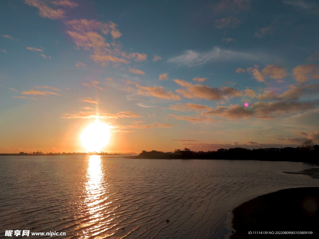 奥克兰海滨夕阳风光