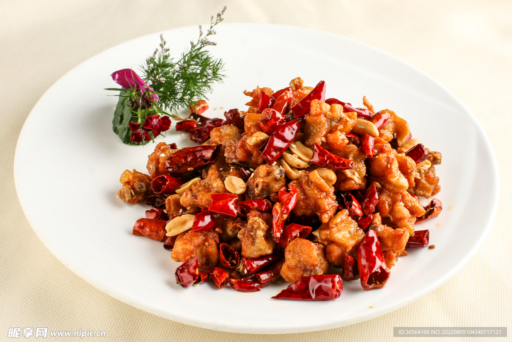 麻辣鸡丁美食