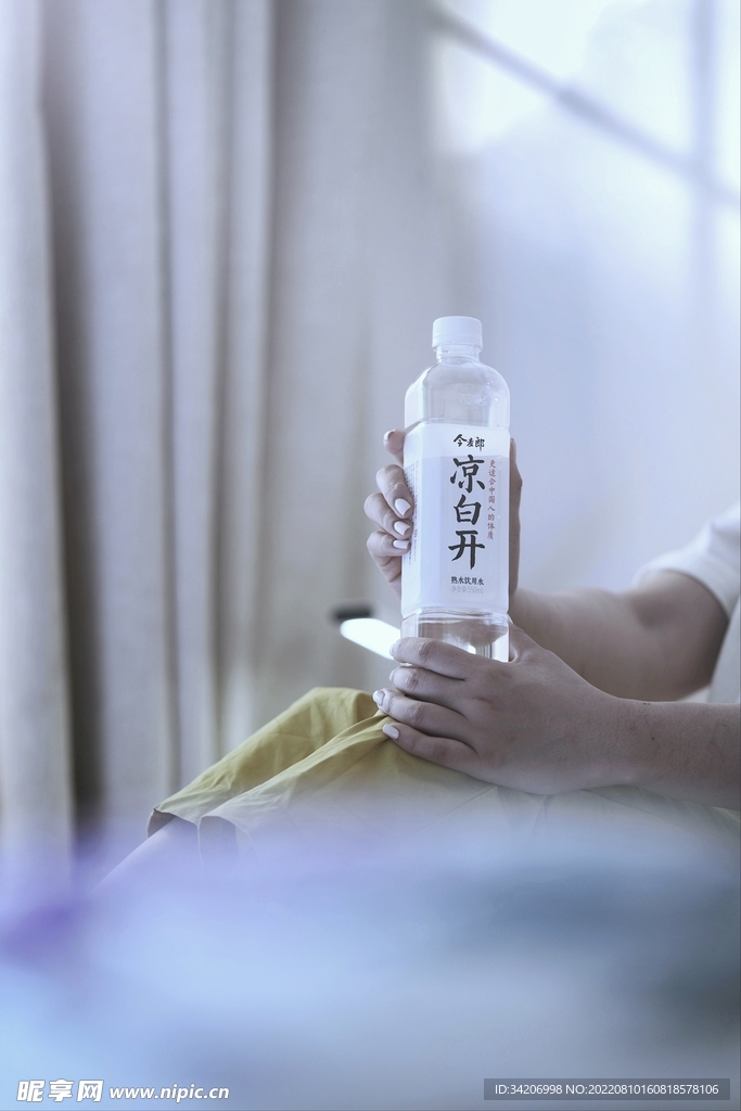 晨起喝水凉白开