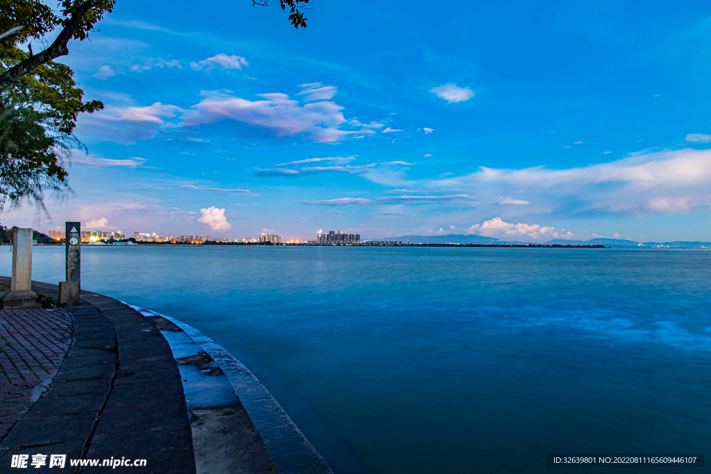 海边自然风景