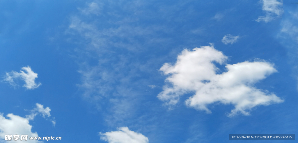 蓝天白云背景