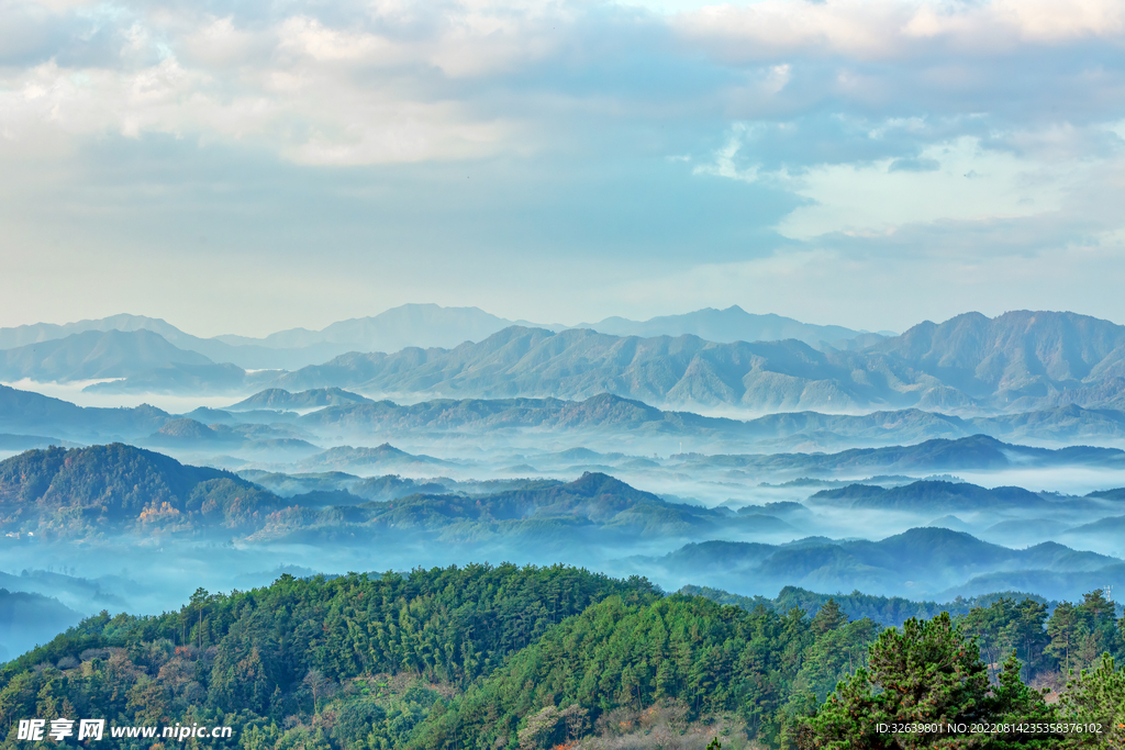 山峰 云海