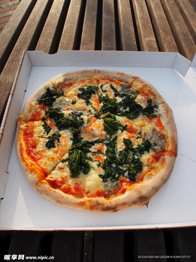 披萨