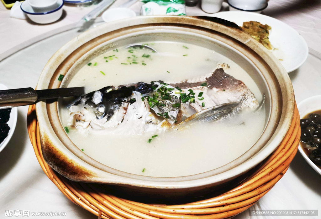 砂锅鱼头