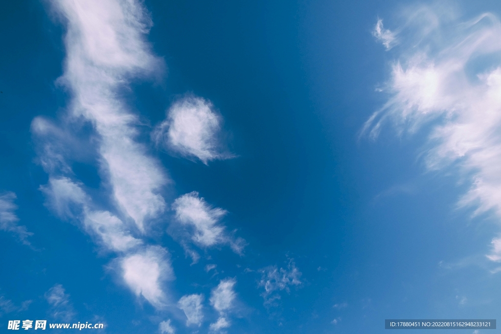 天空