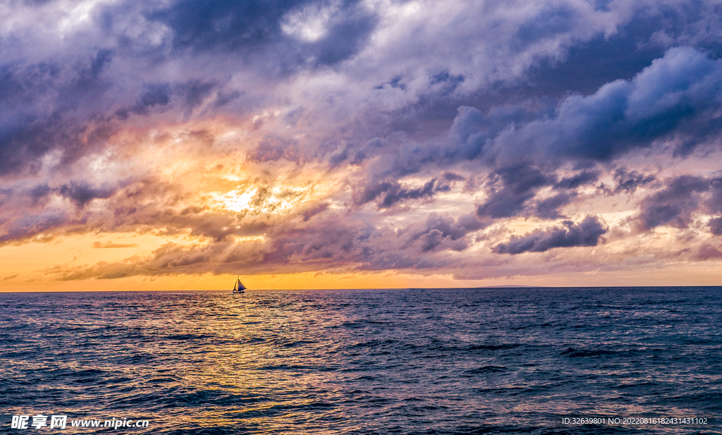  海面夕阳