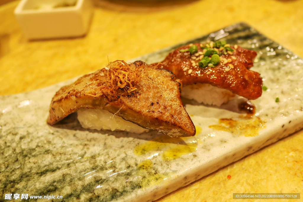日式刺身烤肉美食