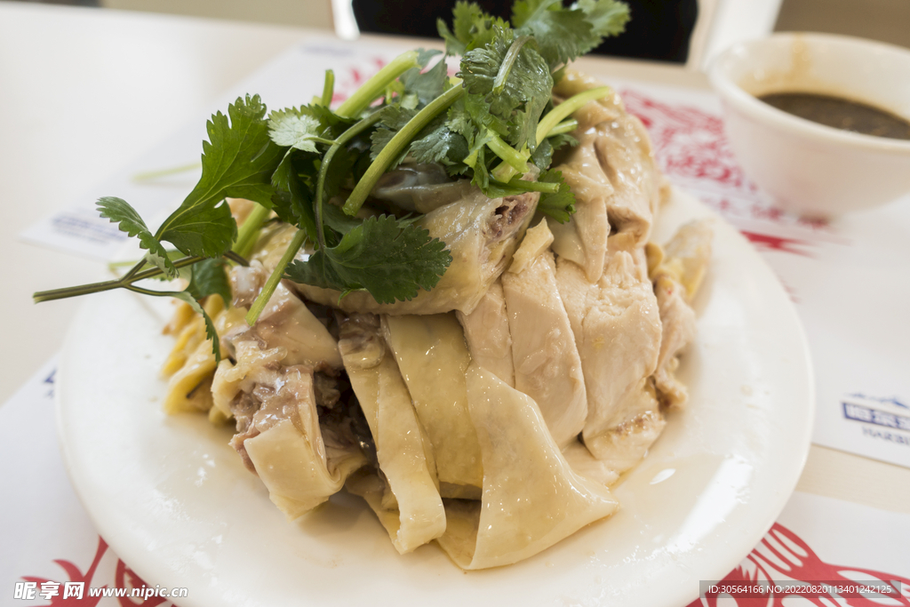 凉调三黄鸡美食