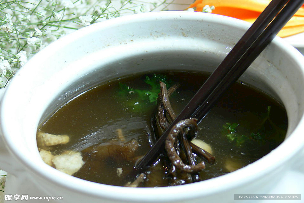 茶树菇炖土鸡