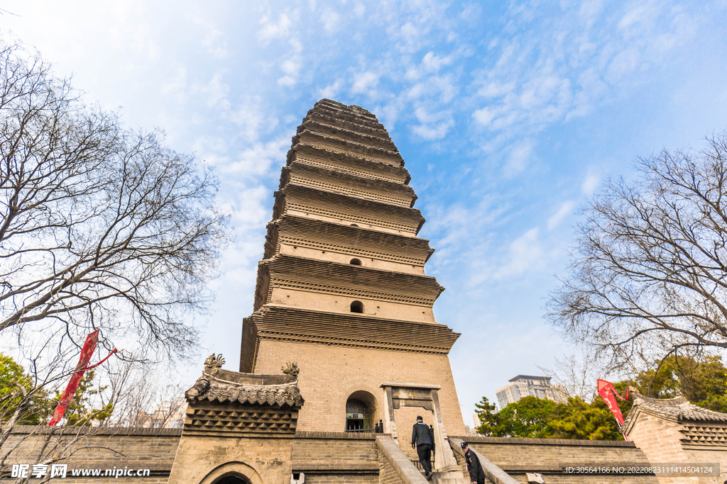 户外复古寺庙建筑