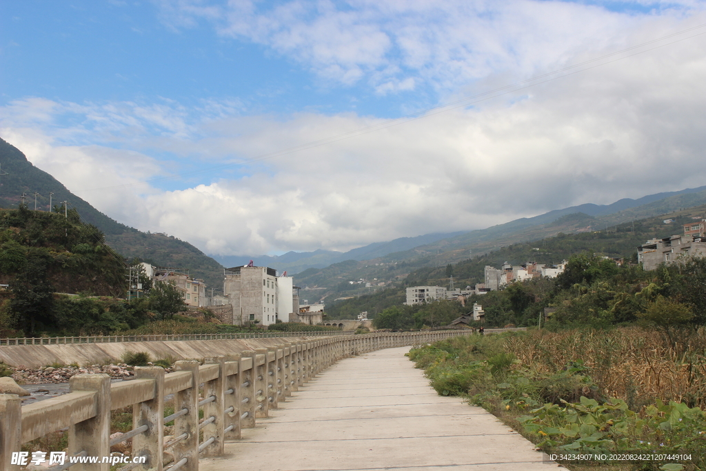 宜东镇流沙河河堤