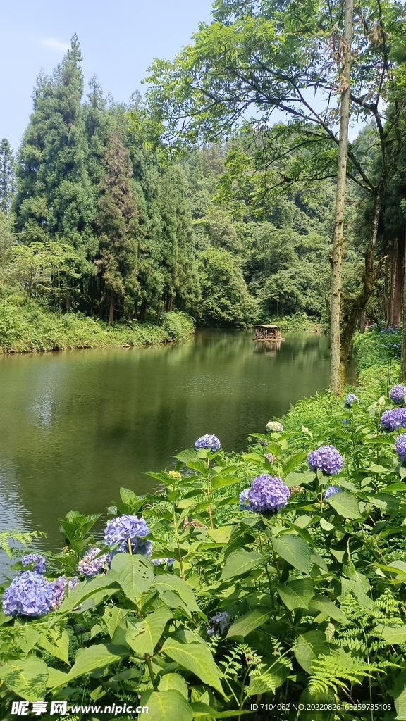 龙苍沟叠翠溪景区