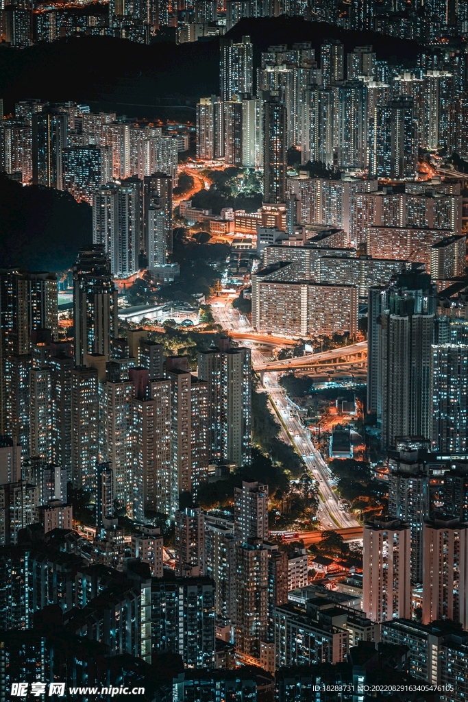 璀璨的城市建筑夜景图