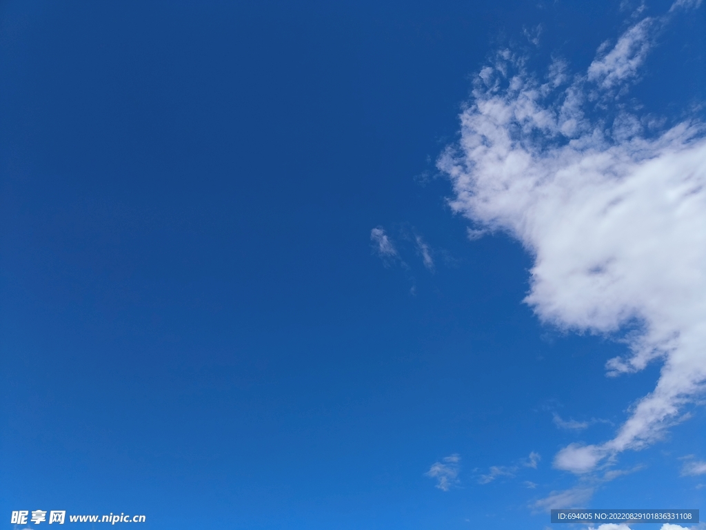 蓝天白云实景拍摄