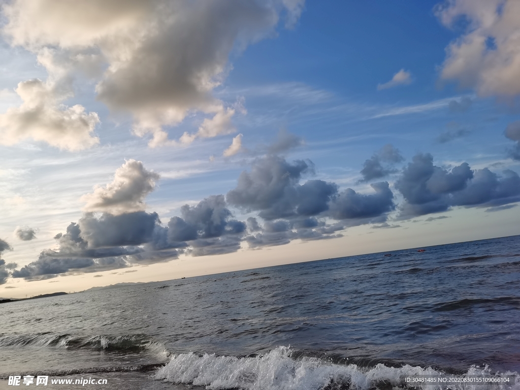 海边的天空