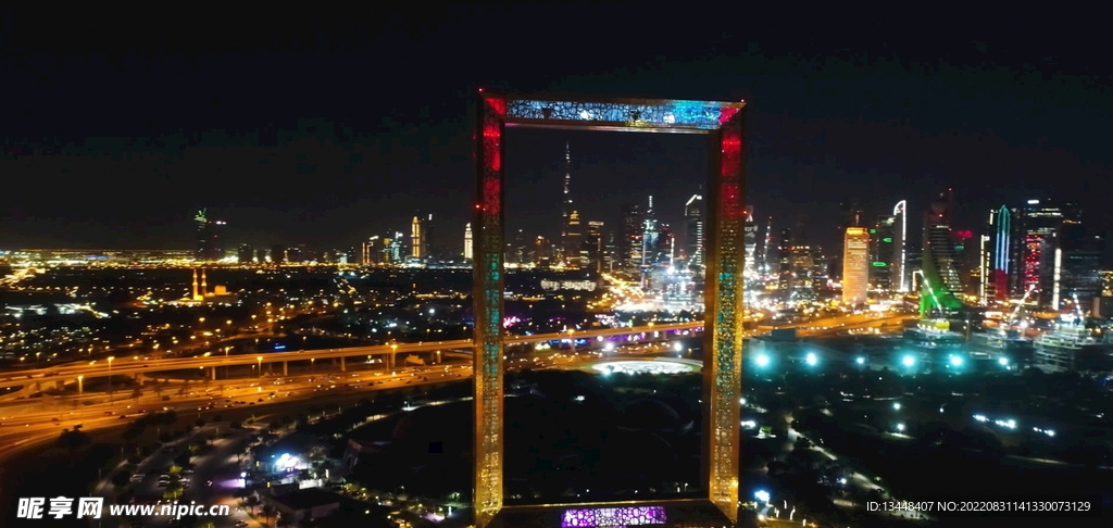 高清航拍鸟瞰迪拜城市夜景风光