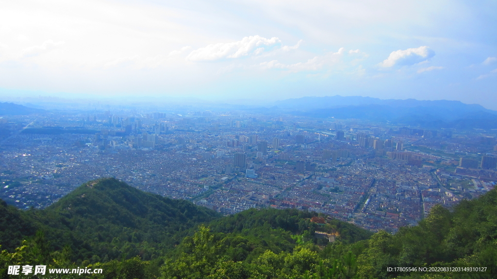  都市风景如画    街边公园