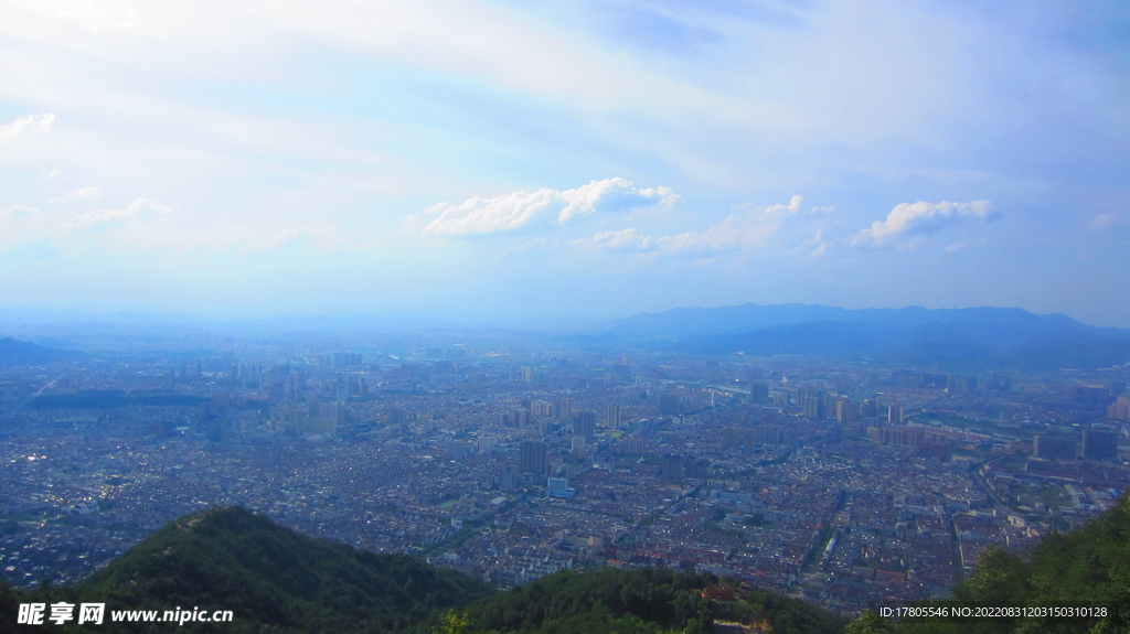  都市风景如画    街边公园