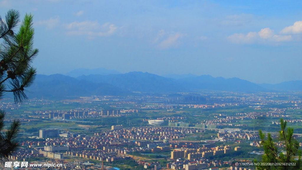  都市风景如画    街边公园