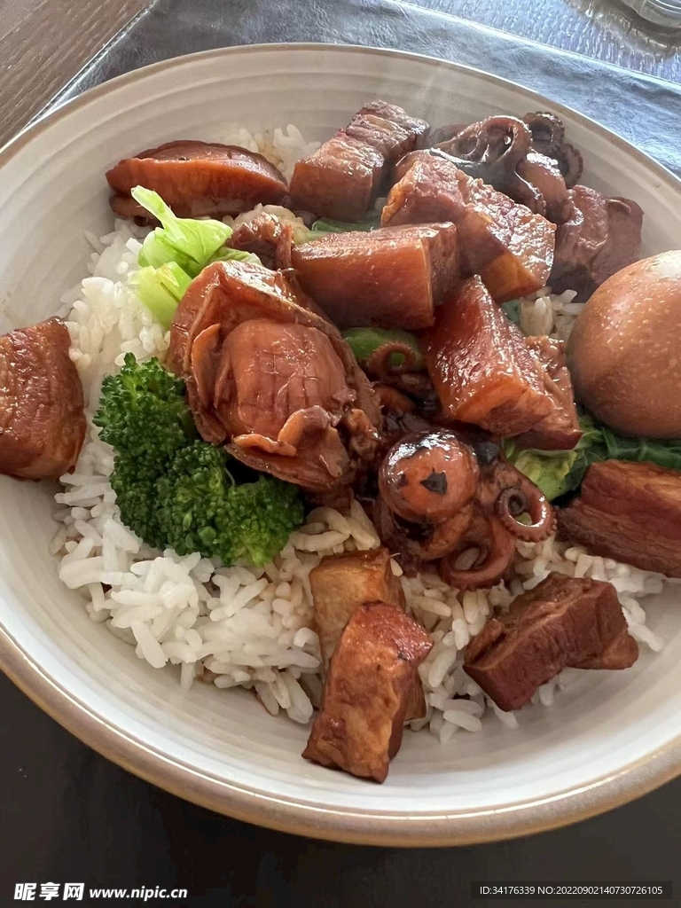 海鲜拌饭