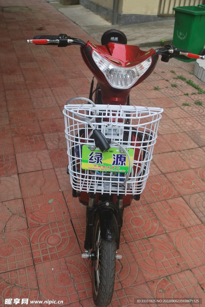 摩托车