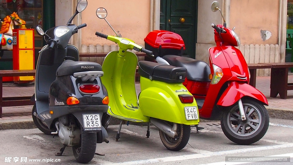 摩托车