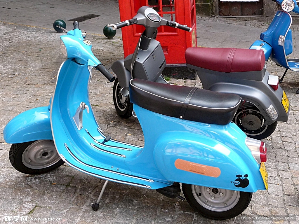 摩托车