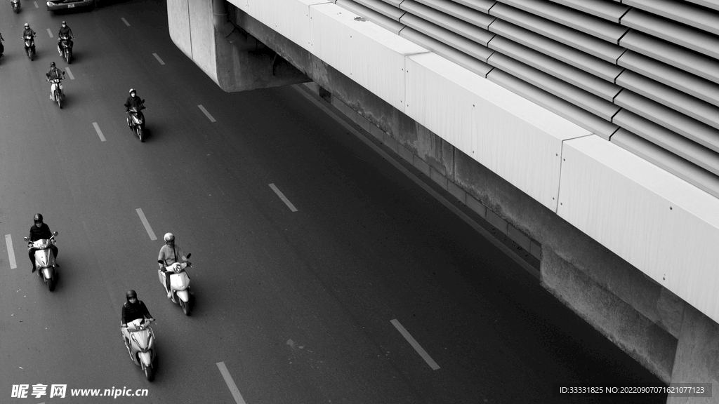 摩托车
