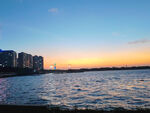 湖边晚霞夕阳