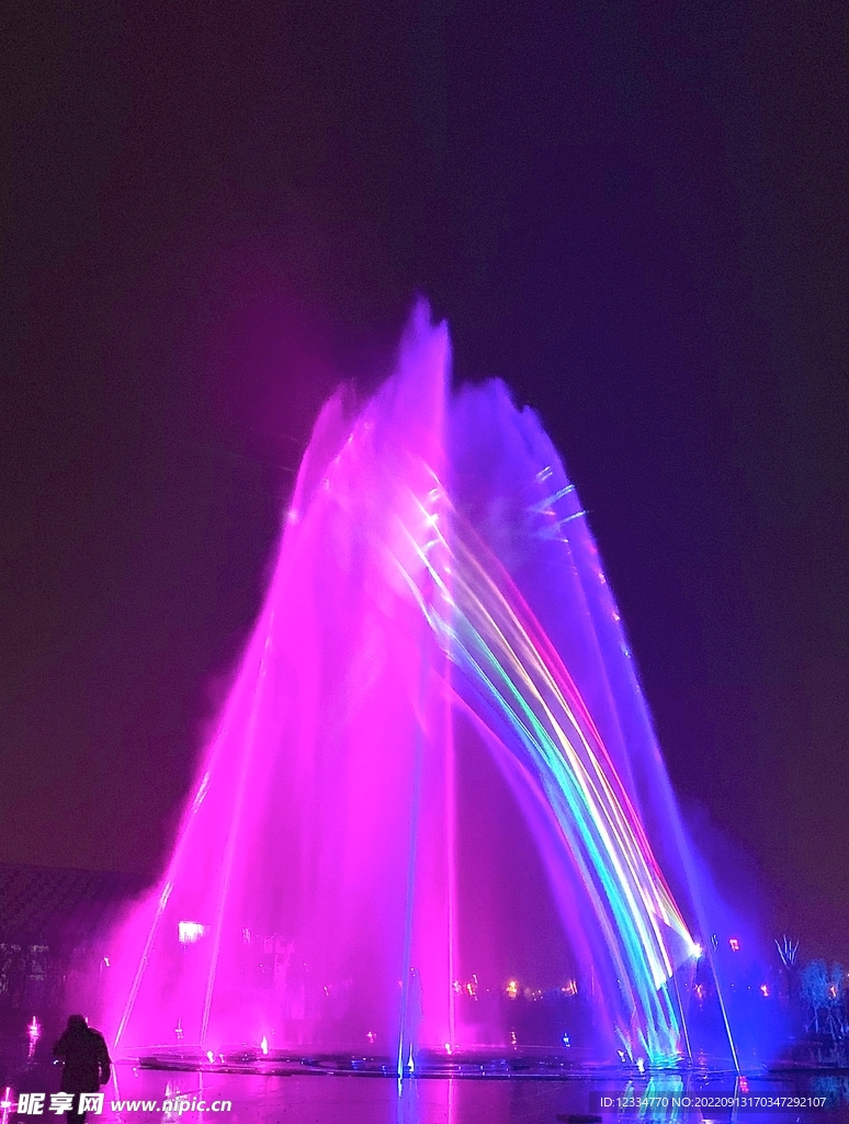 南阳城市广场音乐喷泉灯光秀