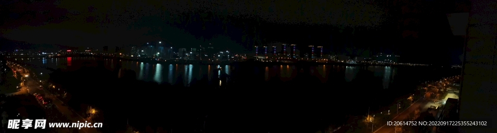 俯瞰壮丽的城市夜景