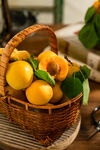黄色杏子特写水果摄影图片