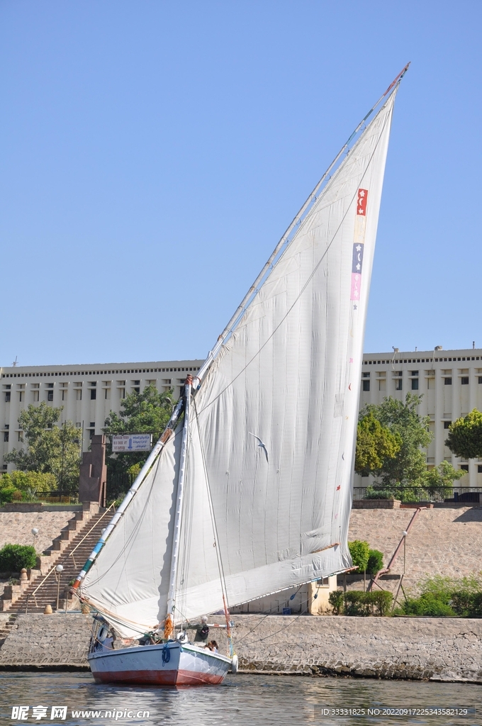 帆船
