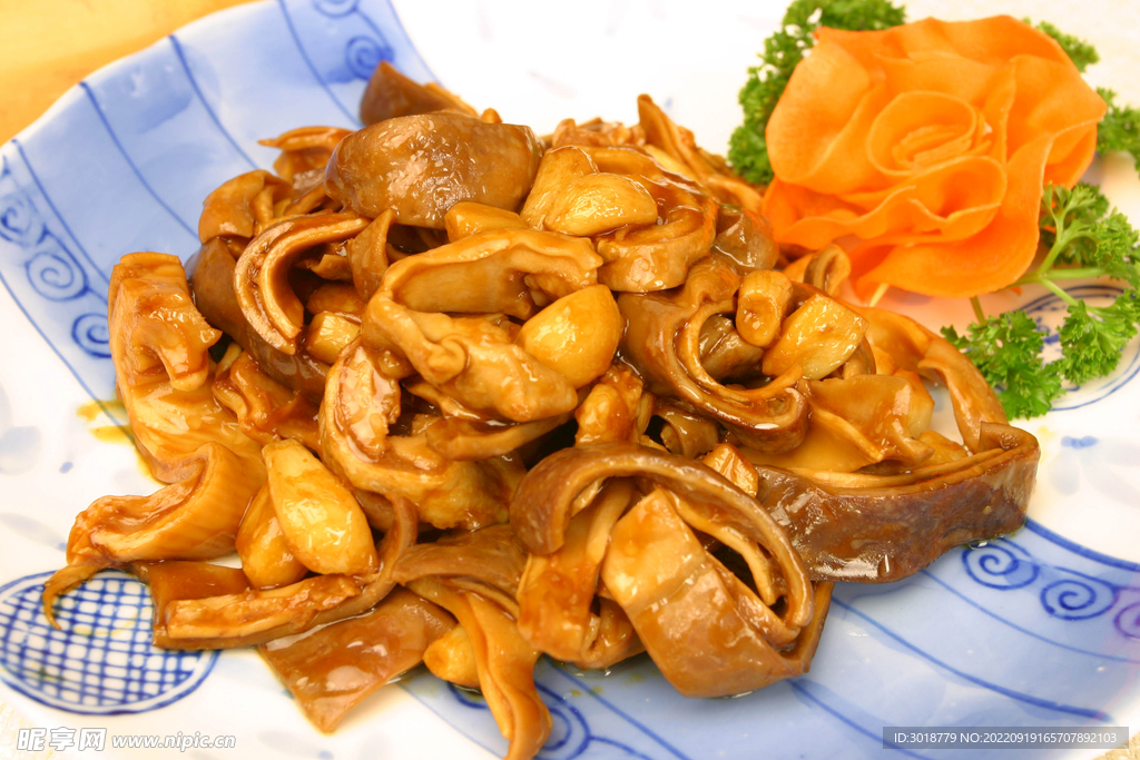 大蒜烧肚条